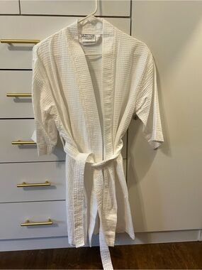HARI White Waffle Kimono-Style Robe